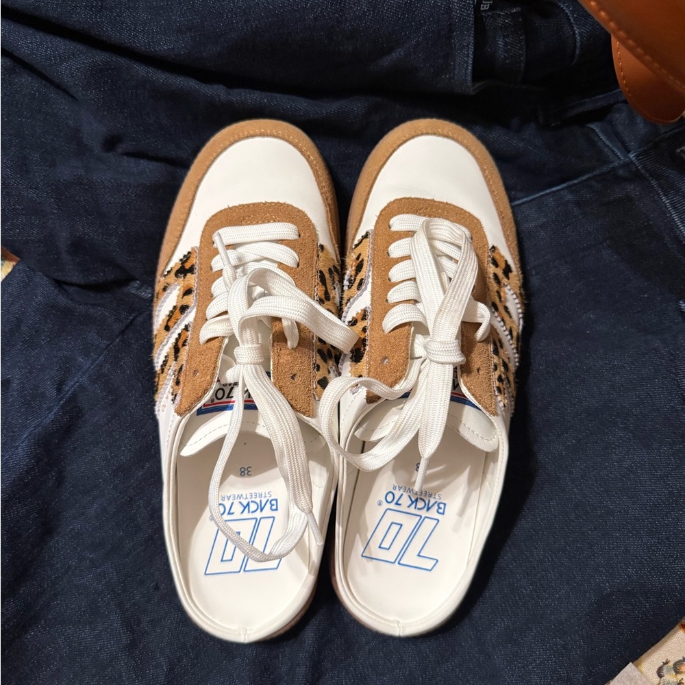 Back 70 Sneakers